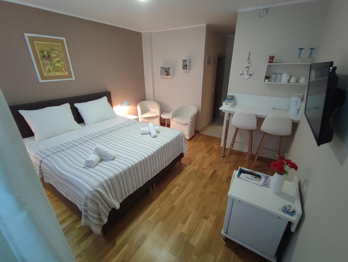 Carol Rooms โตรกีร์ ภายนอก รูปภาพ