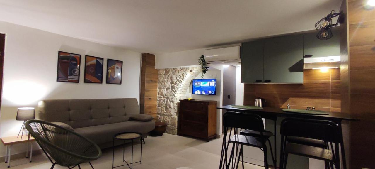 Carol Rooms โตรกีร์ ภายนอก รูปภาพ