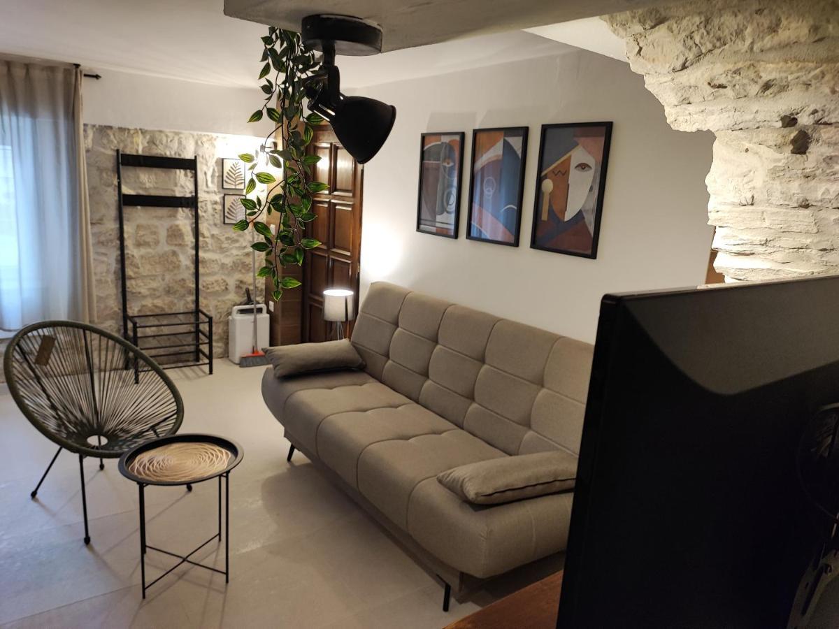 Carol Rooms โตรกีร์ ภายนอก รูปภาพ