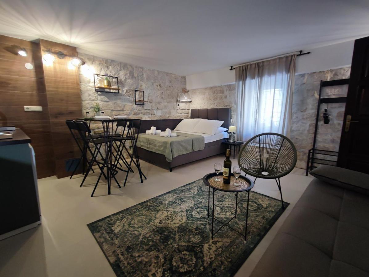 Carol Rooms โตรกีร์ ภายนอก รูปภาพ