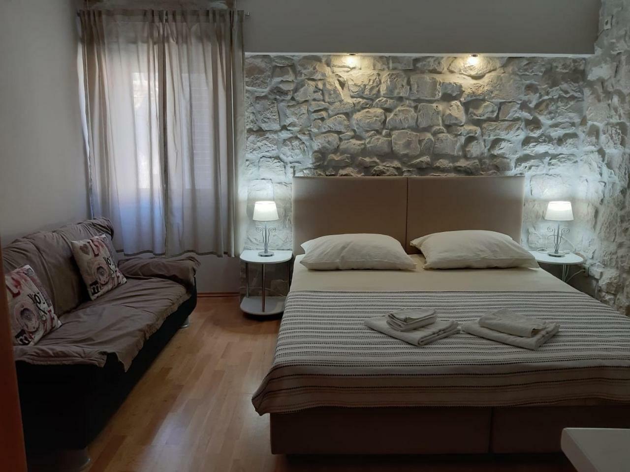 Carol Rooms โตรกีร์ ภายนอก รูปภาพ